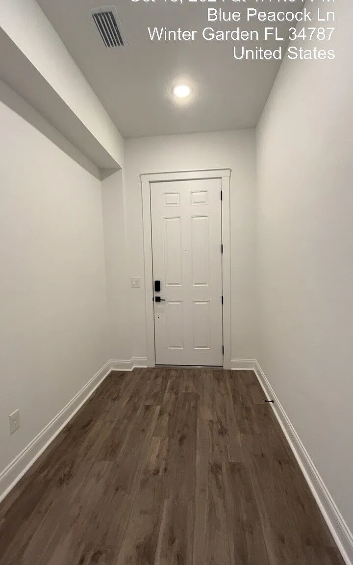 4 bed, 4.0 bath, $3,300 — Photo 4