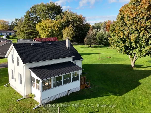 7 Mary St, Edwardsburgh/cardinal, ON K0E 1T1
