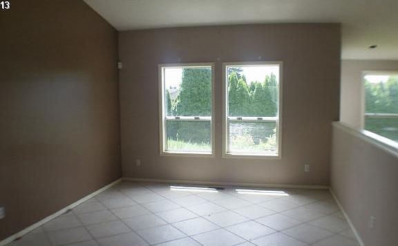 4th image of 10307 NE 86th St