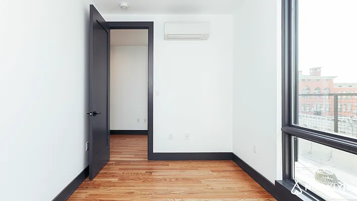 Rented by Nooklyn NYC LLC | media 7
