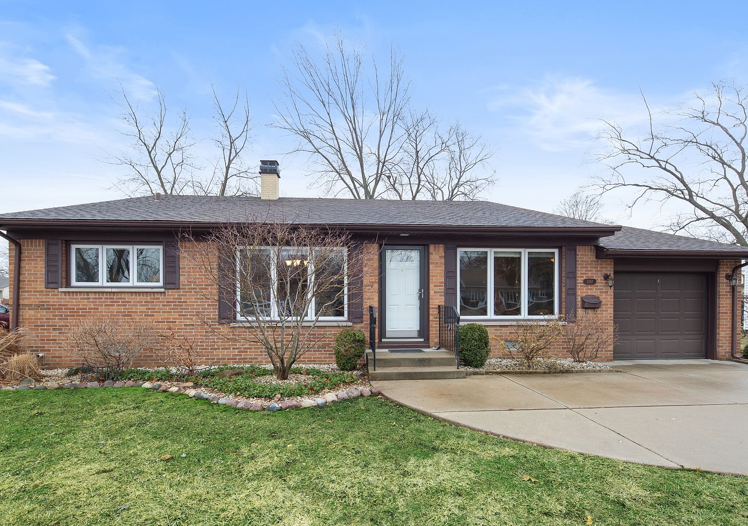 1367 E Reynolds Dr Palatine IL 60074 Zillow