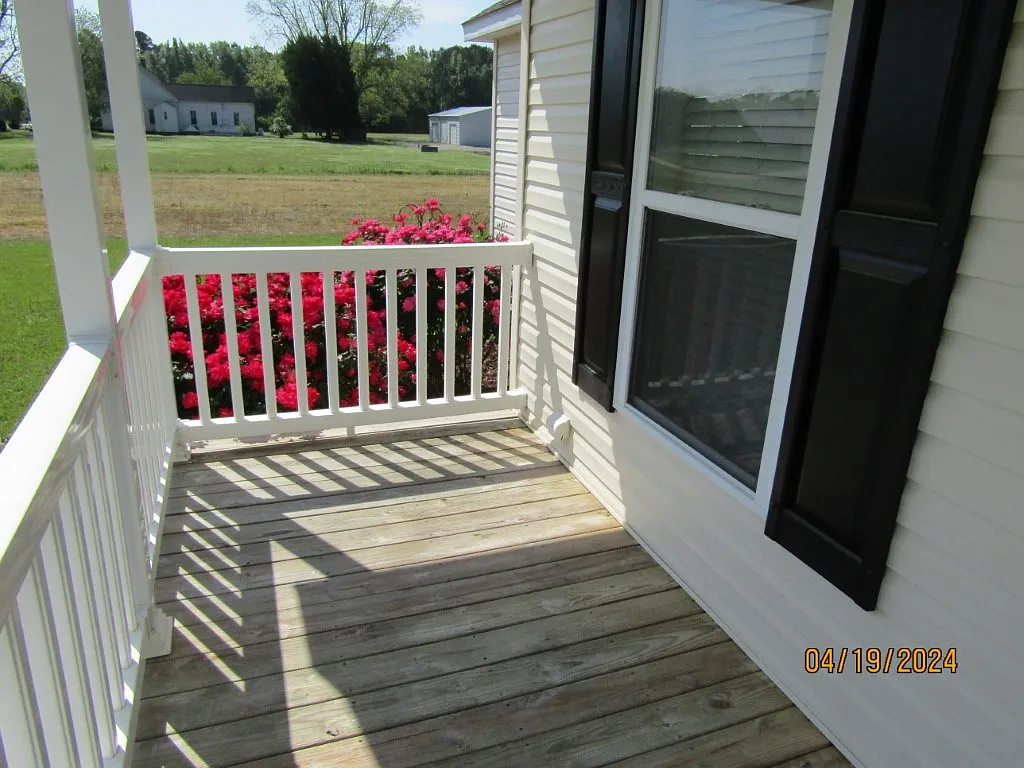 3 bed, 1500 sqft, $1,900 — Photo 2
