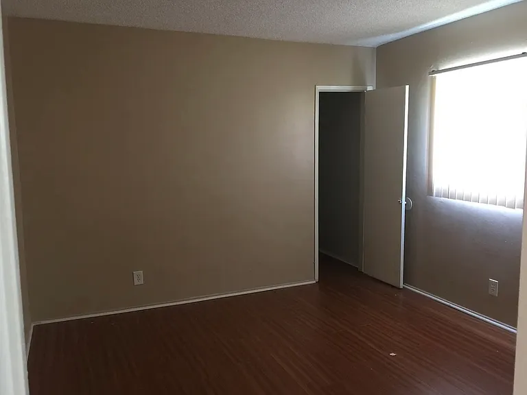 12711 Pacific Ave #3 — Photo 4