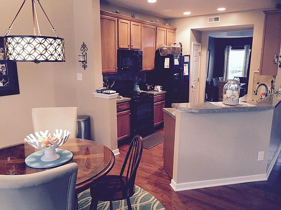 2nd image of 4004 Alder Grove Ln