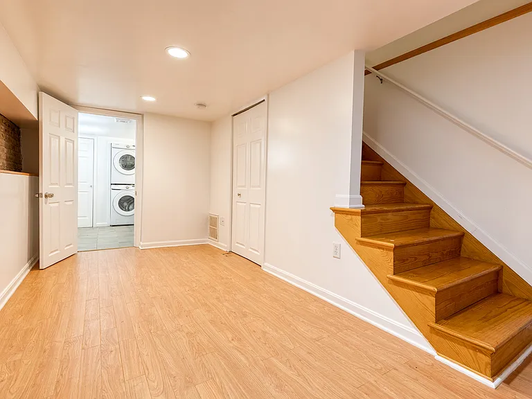 1608 S Hanover St — Photo 17