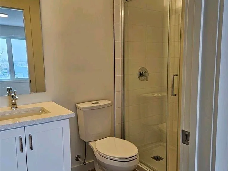 824 Woolwich St #142 — Photo 4