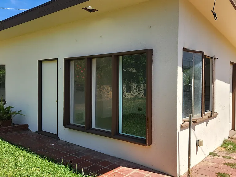 3024 Pine St — Photo 10