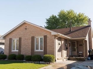 43 Renny Cres, London, ON N6E2C4