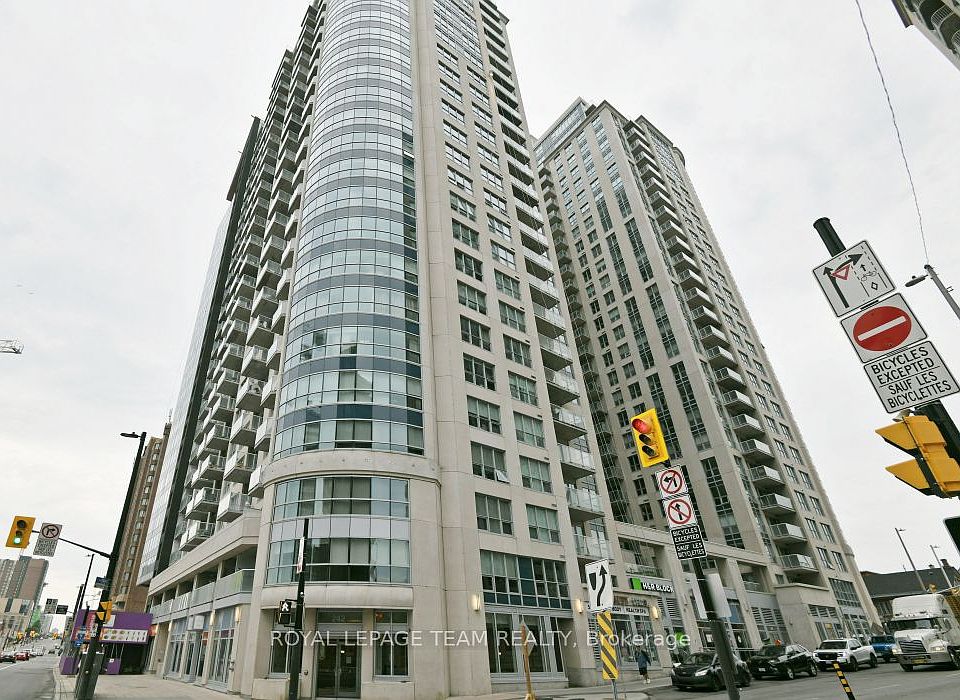 1st image of 242 Rideau St #1303
