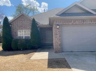 240 Rose St, Centerton, AR 72719