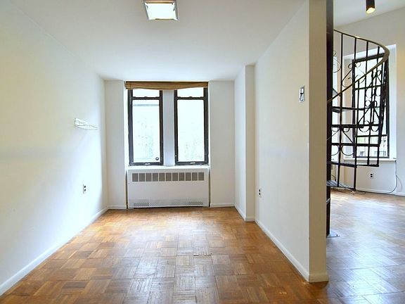 3rd image of 332 W 89th St APT 2A