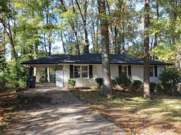 4907 Velva Way, Lilburn, GA 30047