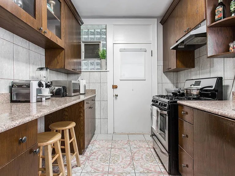 4121 W Henderson St #1C — Photo 9