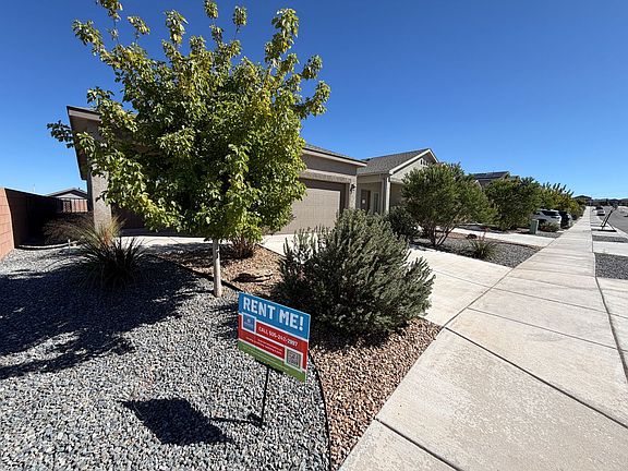 3rd image of 4875 Mount Salas St NE