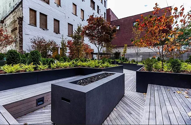 Rented by EXR | media 12