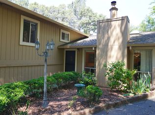 11213 Welty Ln, Auburn, CA 95603