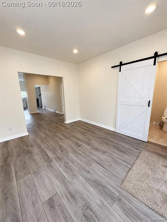 3 bed, 1.5 bath, 1950 sqft, $1,350 — Photo 2