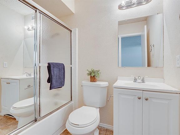 5th image of 7913 Trimble Dr