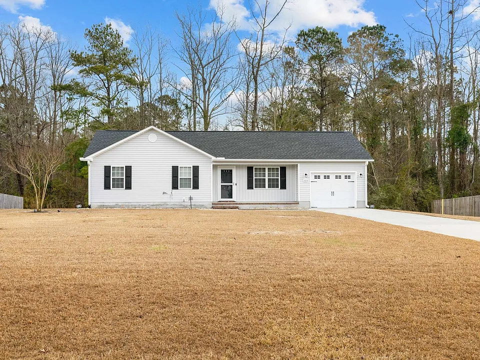322 Reid Ct N