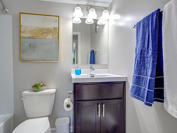 2nd image of 725 W Bode Cir #8575207