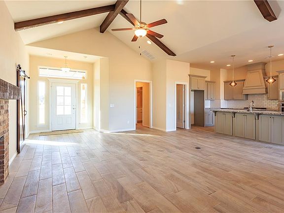 4th image of 3843 Southridge Ln