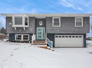 93 Ash Ct, Hebron, IN 46341