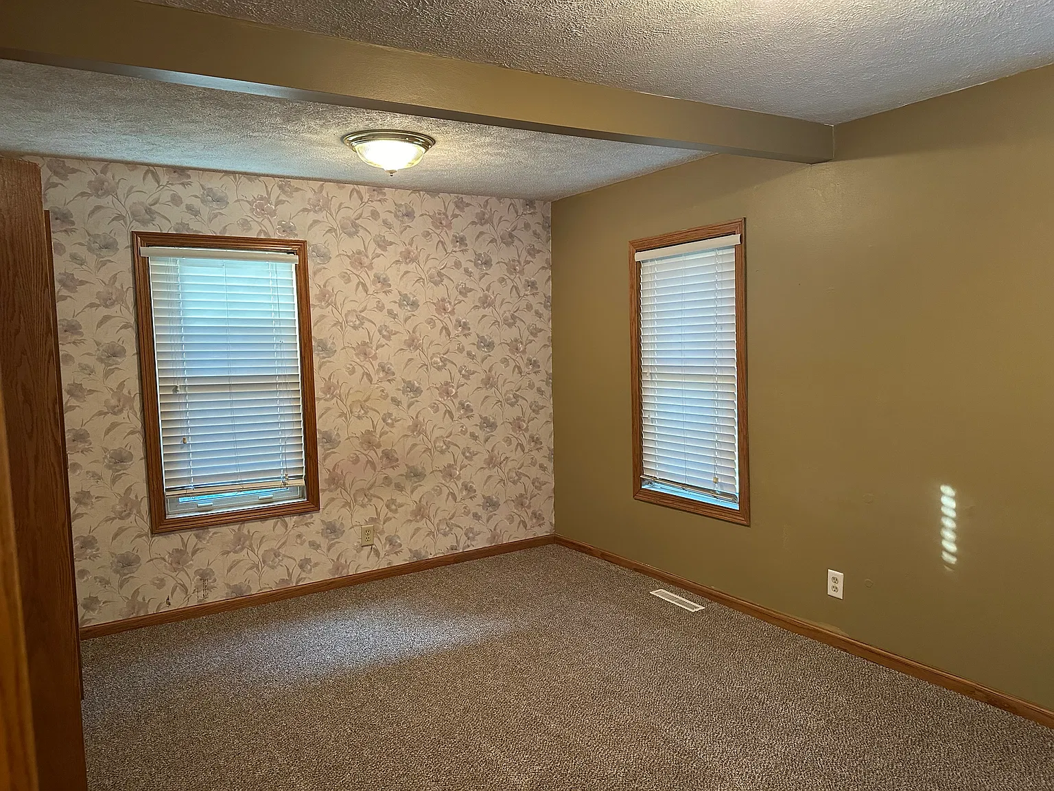 2301 Avenue F — Photo 4