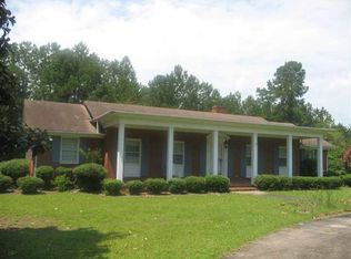 245 Park Ave, Olanta, SC 29114