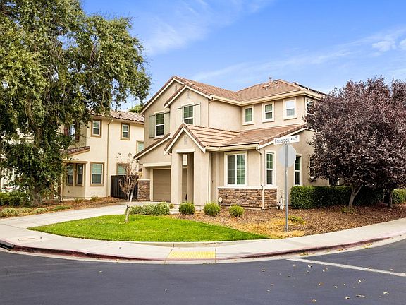 4th image of 412 Comstock Way