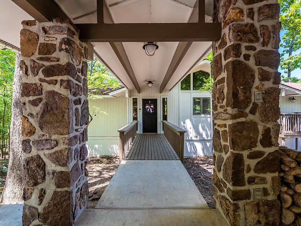1st image of 513 Stony Ridge Rd