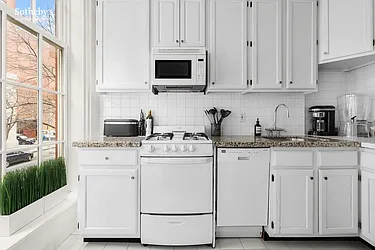 Rented by Sotheby's International Realty