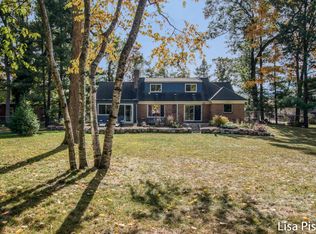 1471 Three Mile Rd NE, Grand Rapids, MI 49505