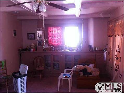 5th image of 208 NE Camp St