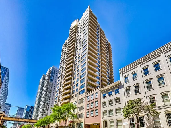 200 N Jefferson St APT 2108, Chicago, IL 60661