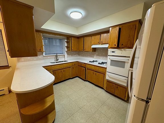 4th image of 409 S Kenilworth Ave APT 2