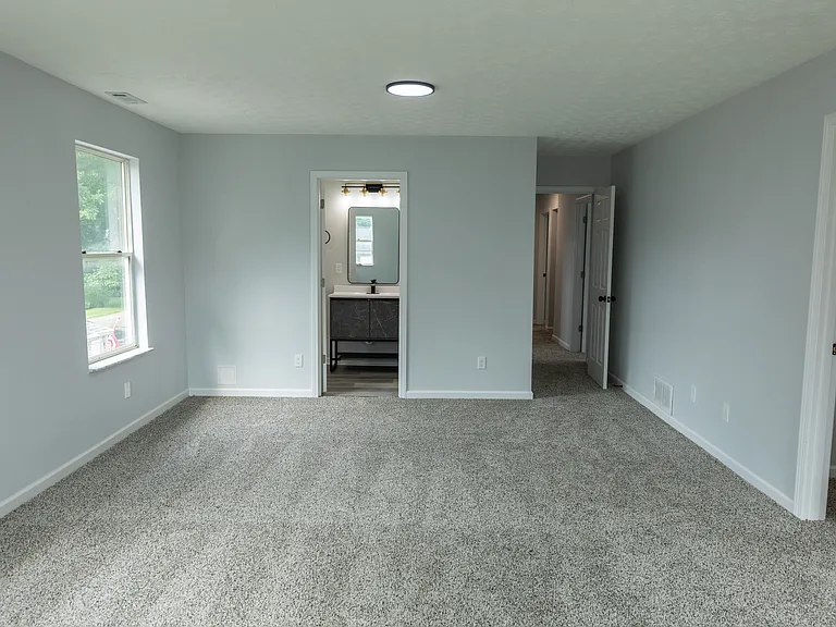 512 N Warren Ave — Photo 31