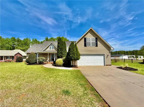 1070 Lucky Ln, Salisbury, NC 28146