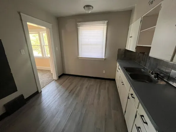 10922 Tacoma Ave, Cleveland, OH