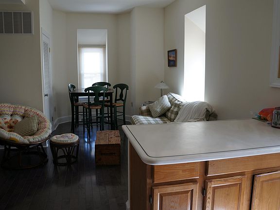 3rd image of 207 S 42nd St APT C2