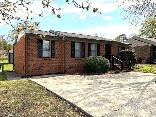 1809 Acorn Rd Photo 1