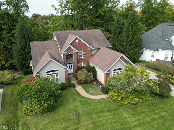 1225 River Run Dr, Macedonia, OH 44056