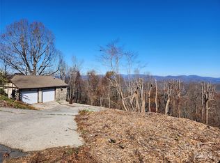 120 Pinewood Cir, Laurel Park, NC 28739