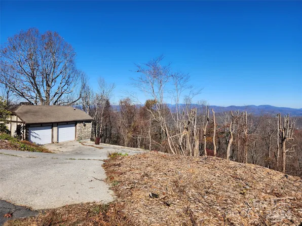 120 Pinewood Cir, Laurel Park, NC 28739