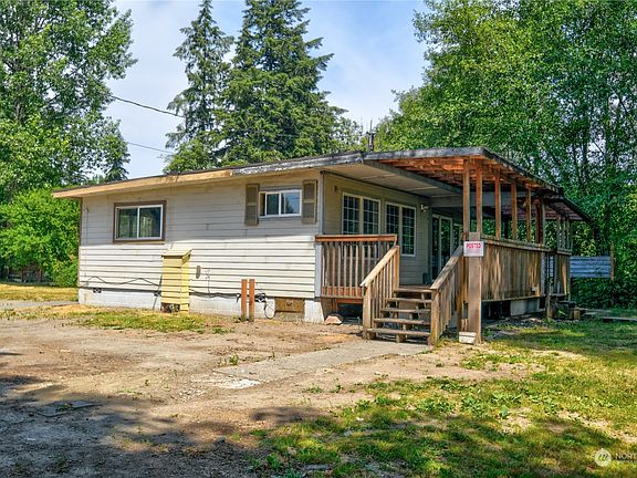 3rd image of 1645 58th Avenue SE