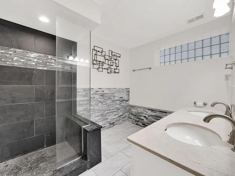3001 N Damen Ave #1 — Photo 8