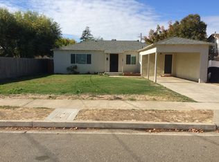 320 School Ave, Oakdale, CA 95361