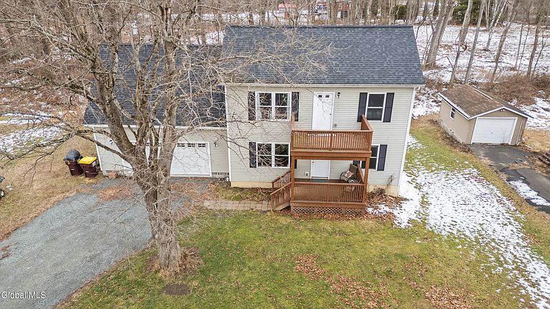 2nd image of 179 River Road