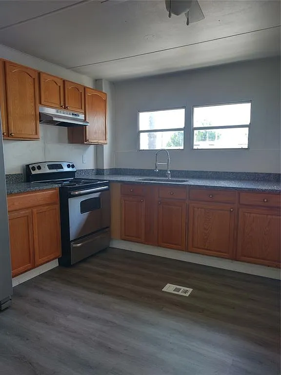 2 bed, 1.5 bath, 750 sqft, $1,200 — Photo 4