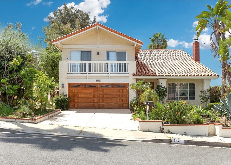 1st image of 847 Golden Prados Dr