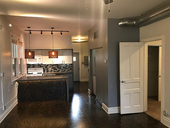 2nd image of 2502 N Western Ave APT 2